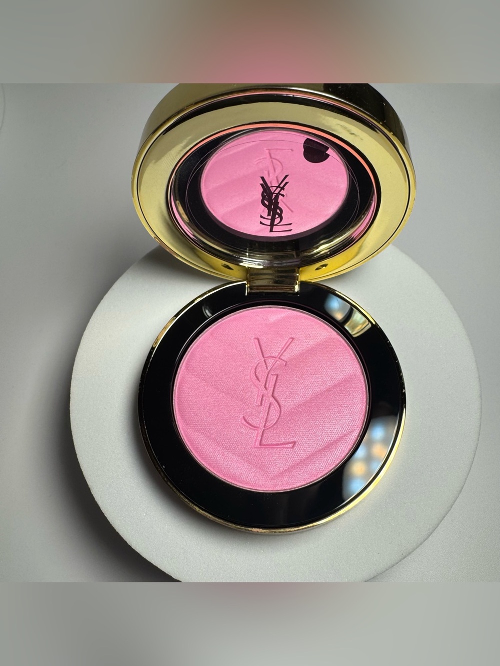 Yves Saint Laurent Soft Pink Radiant Blush Compact